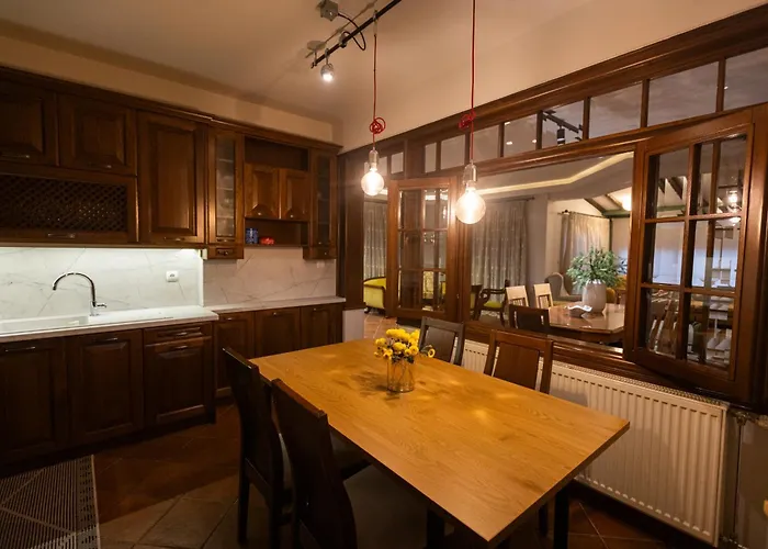 Silyvo Nyaraló Tríkala